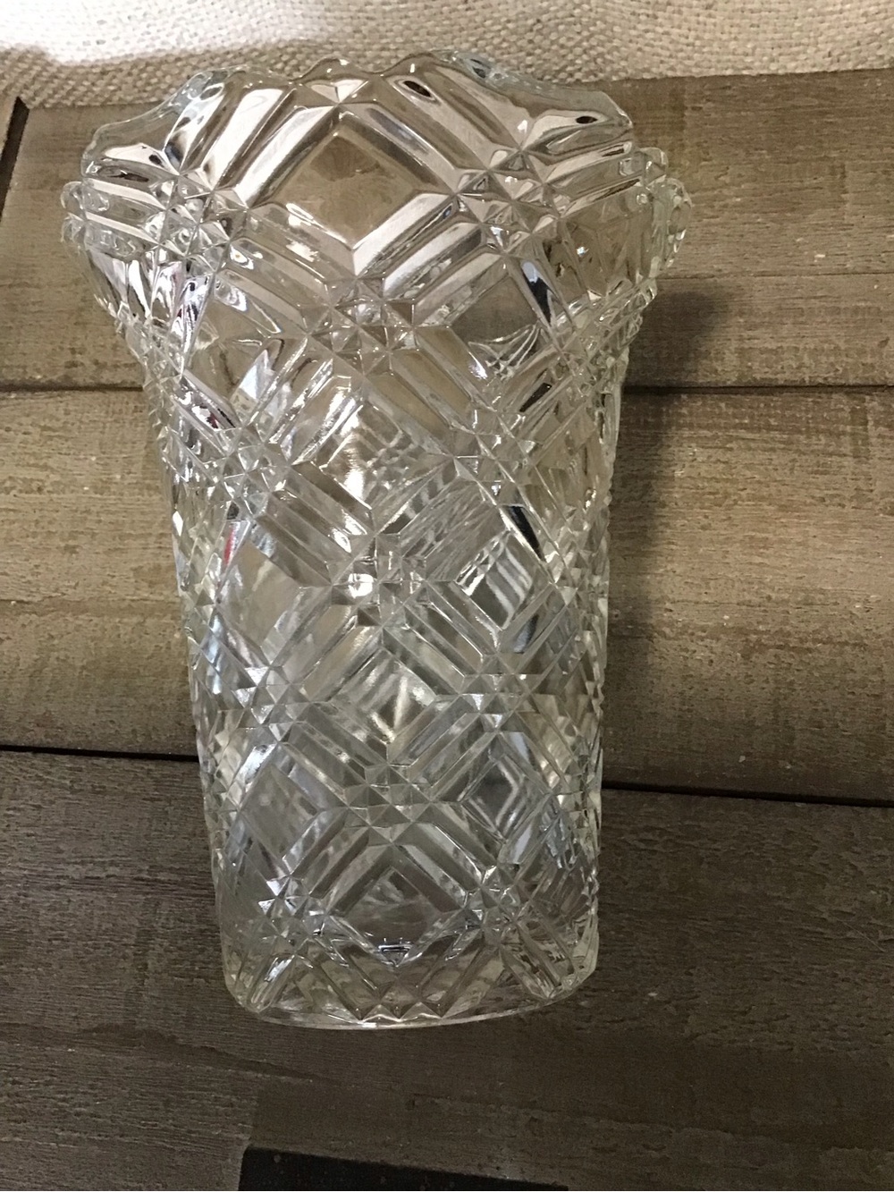 Source Unknown Crystal-Cut Clear Glass Diamond Lattice Vase